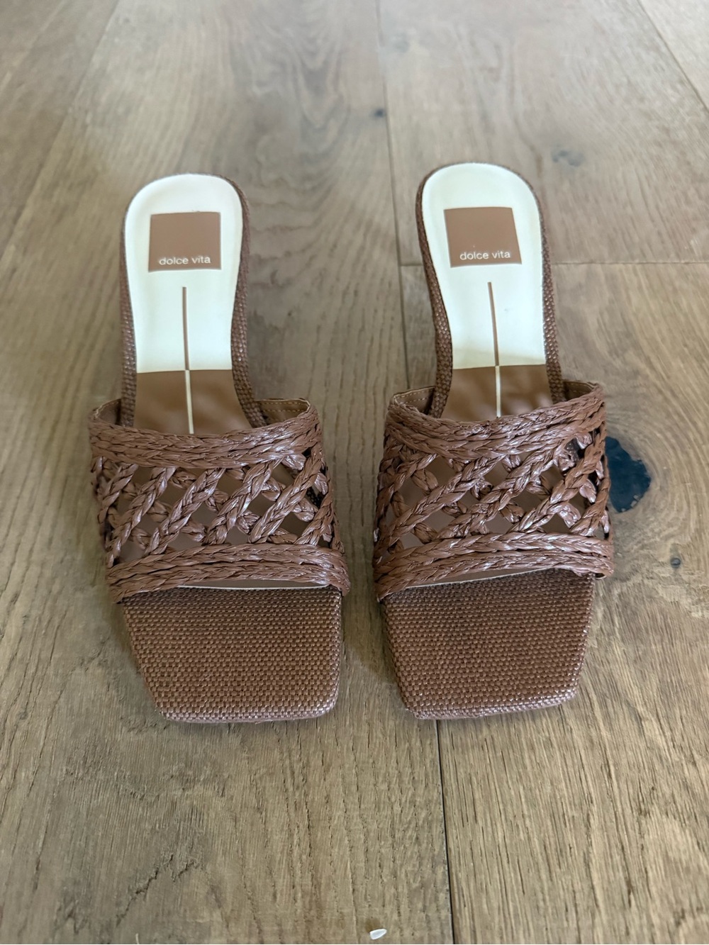 Dolce Vita Bowen Heels Cognac